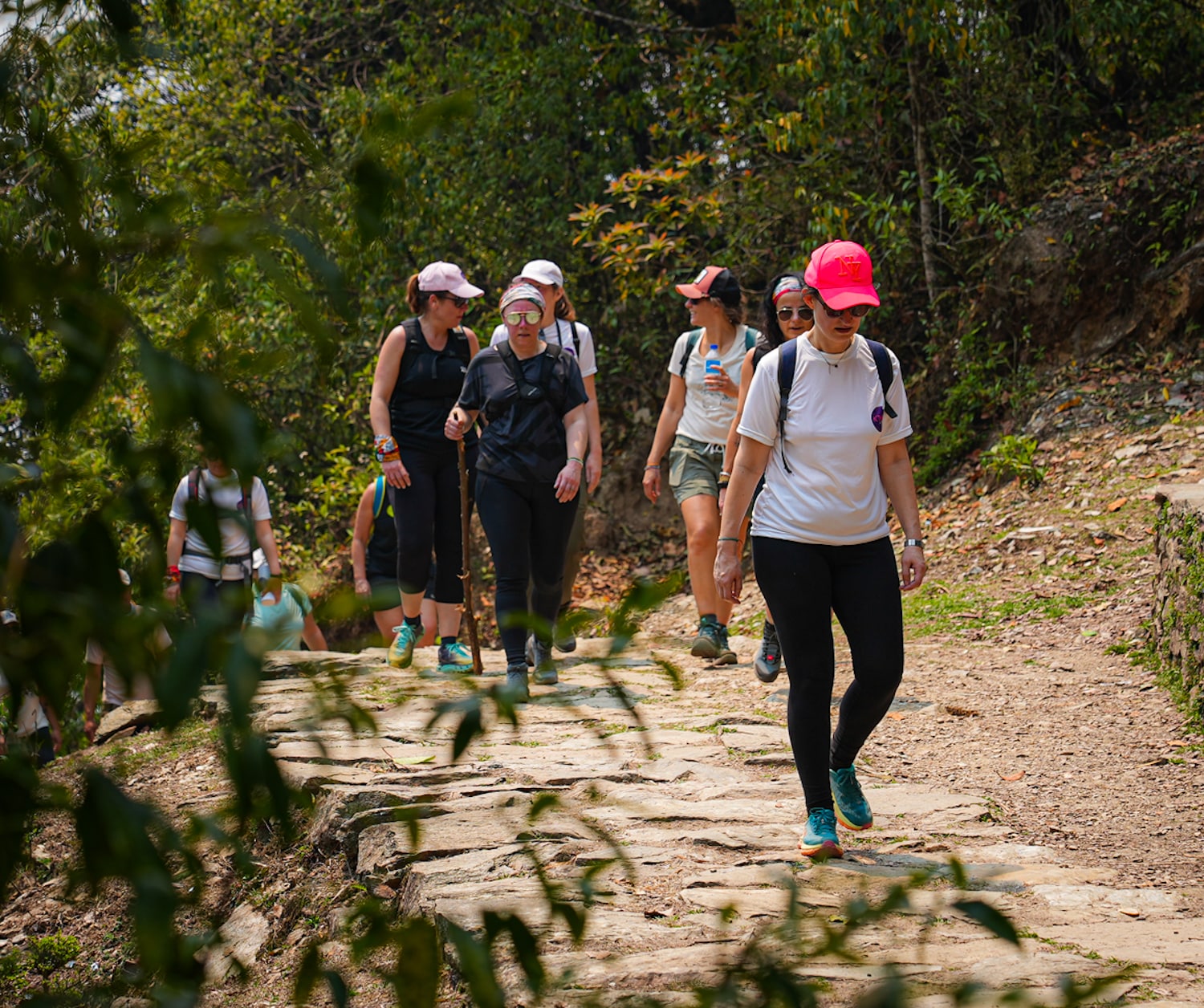 Trek féminin humanitaire